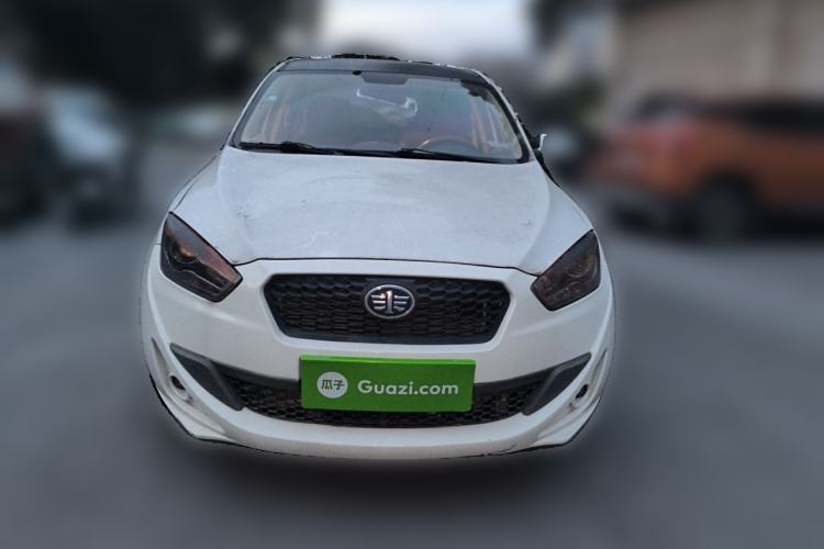 Used Oley 2012 Sedan 1.5L Manual Comfort Model Front