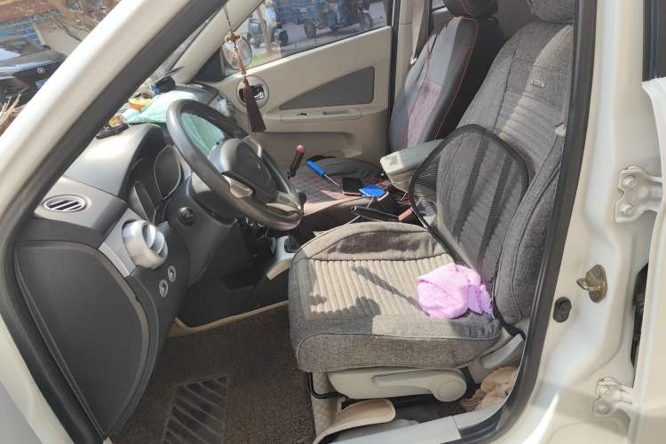 Used Oley 2012 Sedan 1.5L Manual Comfort Model Left Front Seat