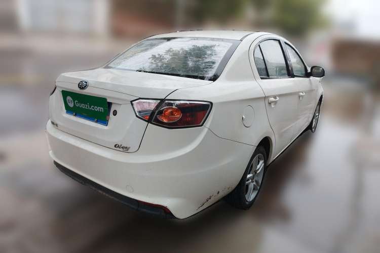 Used Oley 2012 Sedan 1.5L Automatic Comfort Model Rear Right 45 Deg