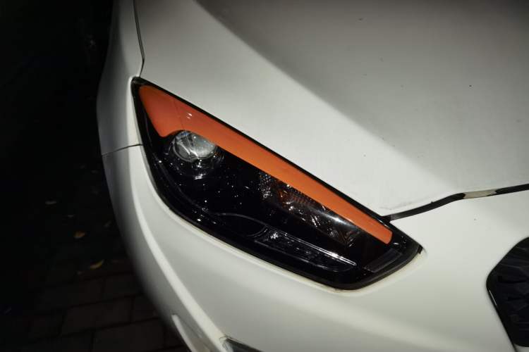 Used Oley 2012 Sedan 1.5L Manual Comfort Model Right Front Headlight