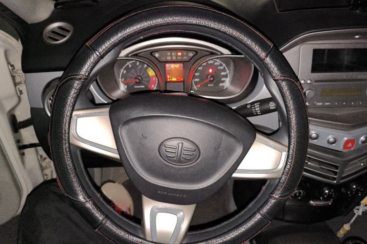 Used Oley 2012 Sedan 1.5L Manual Comfort Model Steering Wheel