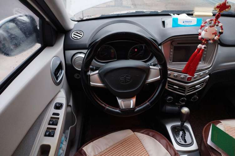 Used Oley 2012 Sedan 1.5L Automatic Comfort Model Steering Wheel