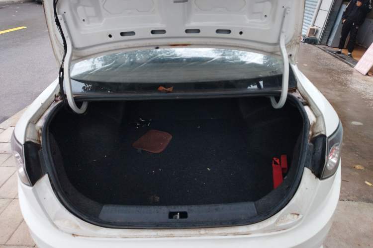 Used Oley 2012 Sedan 1.5L Automatic Comfort Model Trunk
