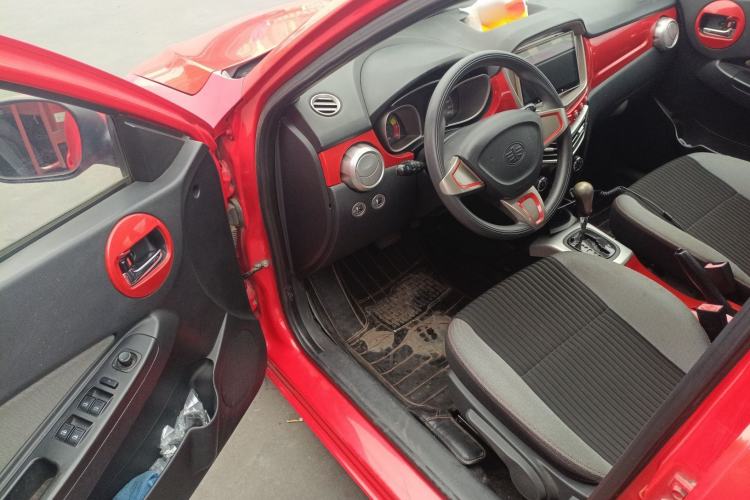 Used Oley 2014 Hatchback 1.5L Automatic Comfort Model Driver Seat