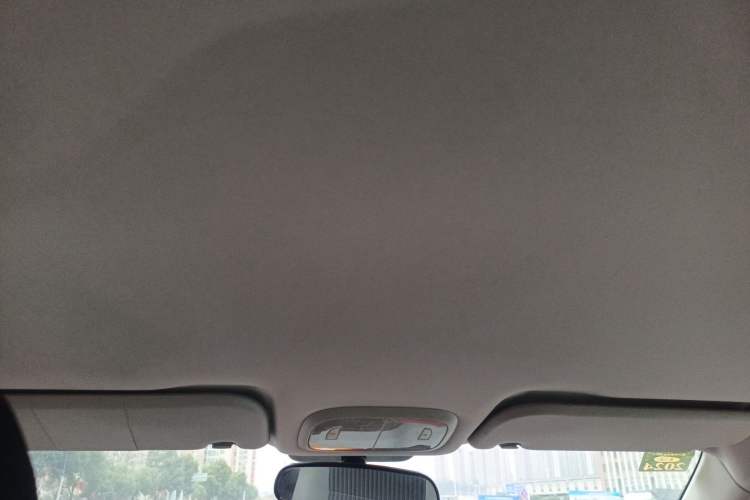 Used Oley 2014 Hatchback 1.5L Automatic Comfort Model Headliner