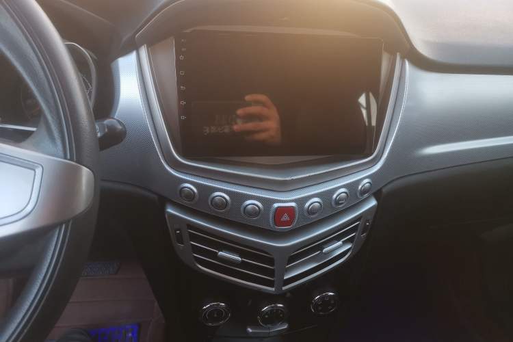 Used Oley 2014 Hatchback 1.5L Automatic Comfort Model Audio And AC Panel