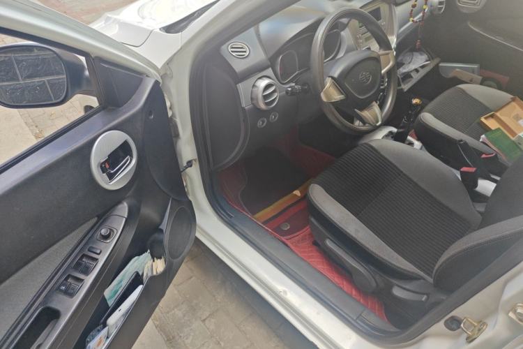 Used Oley 2014 Hatchback 1.5L Manual Comfort Model Driver Seat