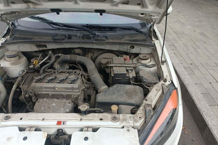 Used Oley 2014 Hatchback 1.5L Automatic Comfort Model Engine Bay Left