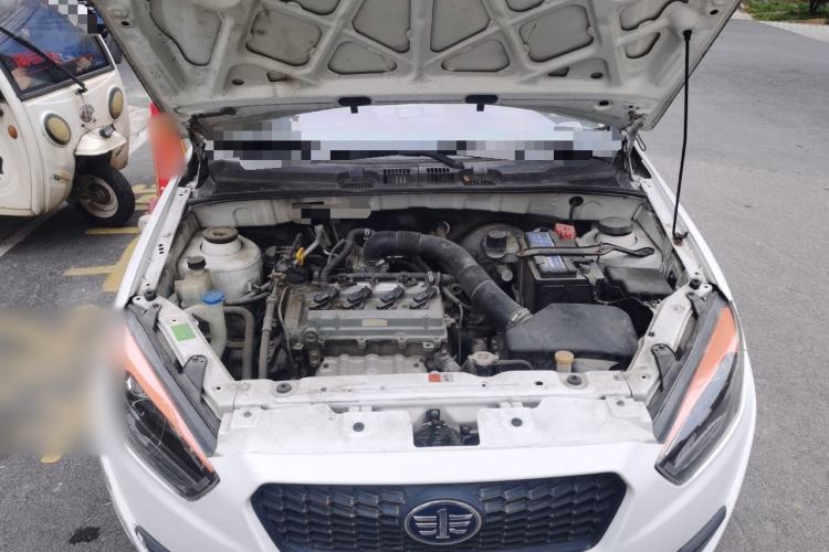 Used Oley 2014 Hatchback 1.5L Manual Comfort Model Engine Bay