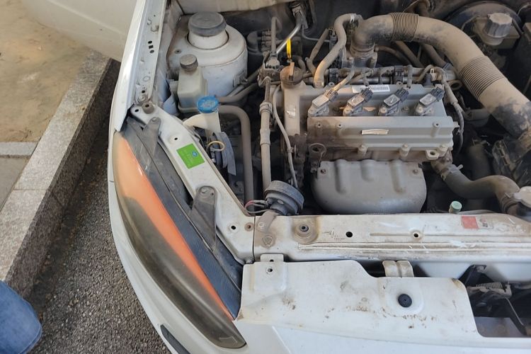 Used Oley 2014 Hatchback 1.5L Manual Comfort Model Engine Bay Right