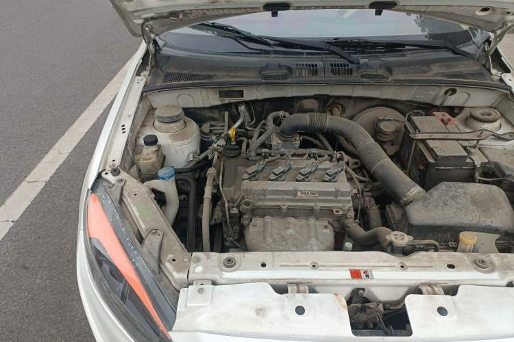 Used Oley 2014 Hatchback 1.5L Automatic Comfort Model Engine Bay Right