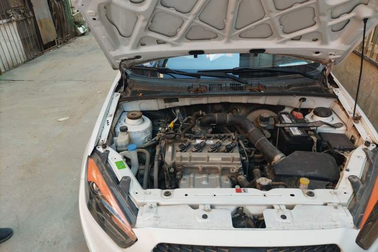 Used Oley 2014 Hatchback 1.5L Manual Comfort Model Engine Bay Right