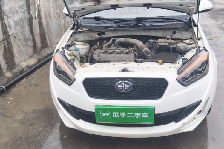 Used Oley 2014 Hatchback 1.5L Manual Comfort Model Engine Bay Right
