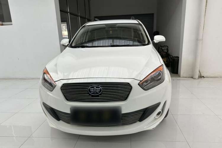 Used Oley 2014 Hatchback 1.5L Manual Comfort Model Exterior 1