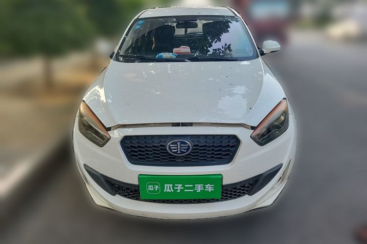 Used Oley 2014 Hatchback 1.5L Manual Comfort Model Front
