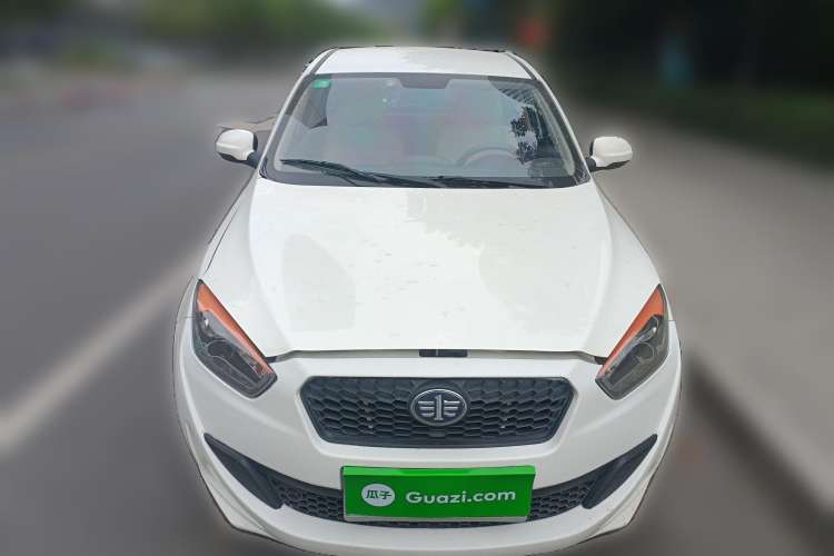 Used Oley 2014 Hatchback 1.5L Automatic Comfort Model Front