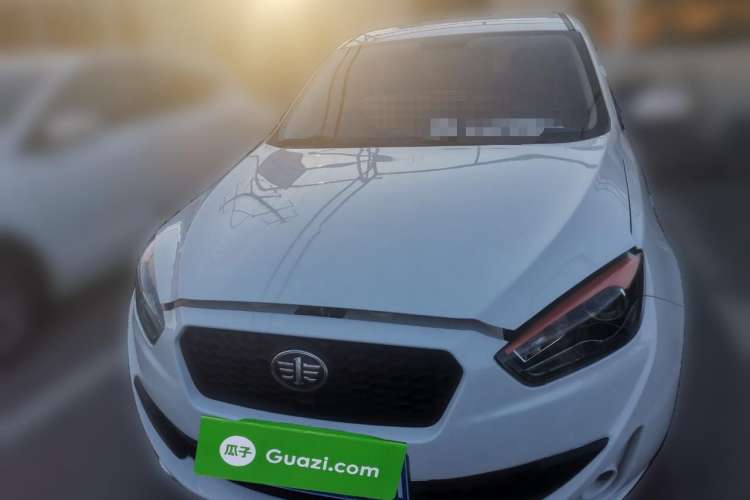 Used Oley 2014 Hatchback 1.5L Automatic Comfort Model Front