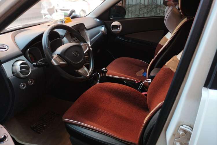 Used Oley 2014 Hatchback 1.5L Manual Comfort Model Left Front Seat