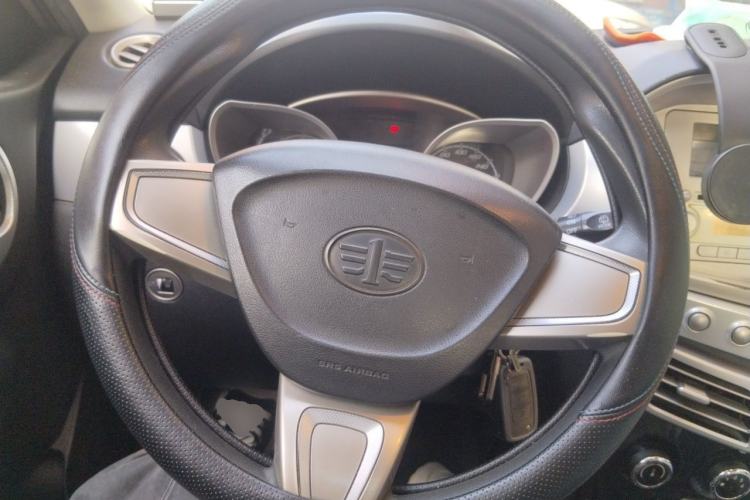 Used Oley 2014 Hatchback 1.5L Manual Comfort Model Steering Wheel