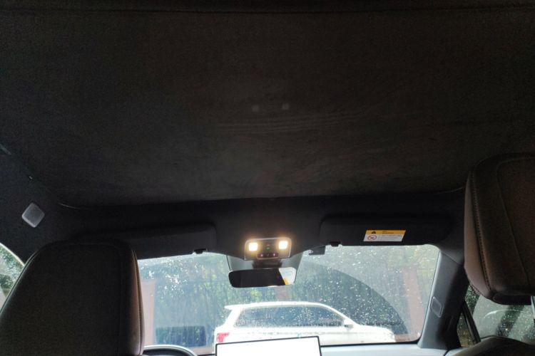 Used ONVO L60 2024 60 kWh Rear-Drive Version Headliner