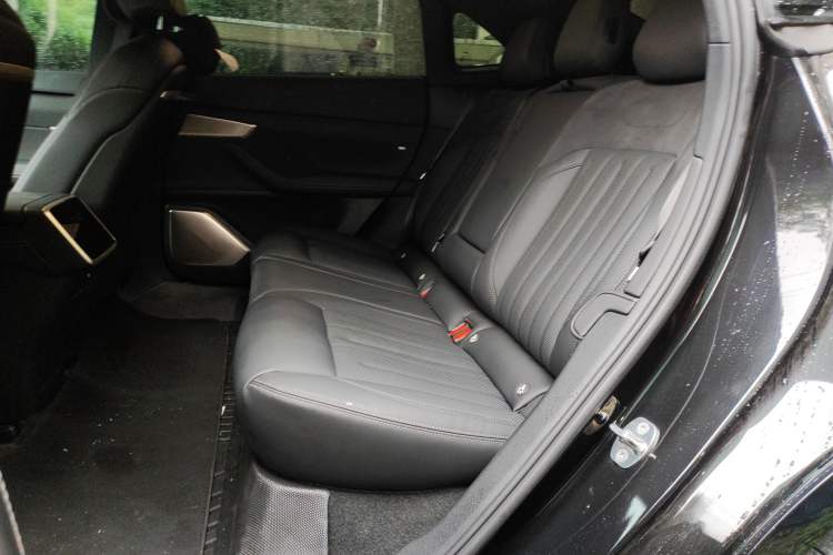 Used ONVO L60 2024 60 kWh Rear-Drive Version Left Rear Seat