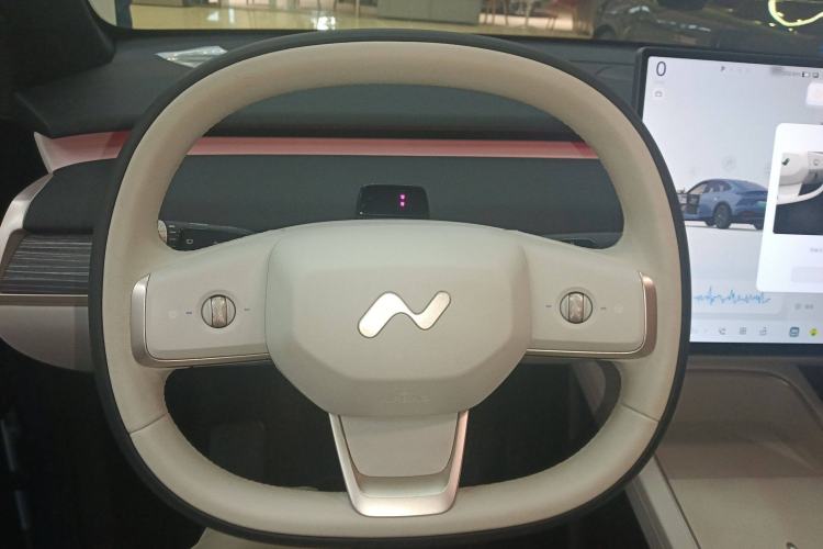 Used ONVO L60 2024 60 kWh Rear-Drive Version Steering Wheel