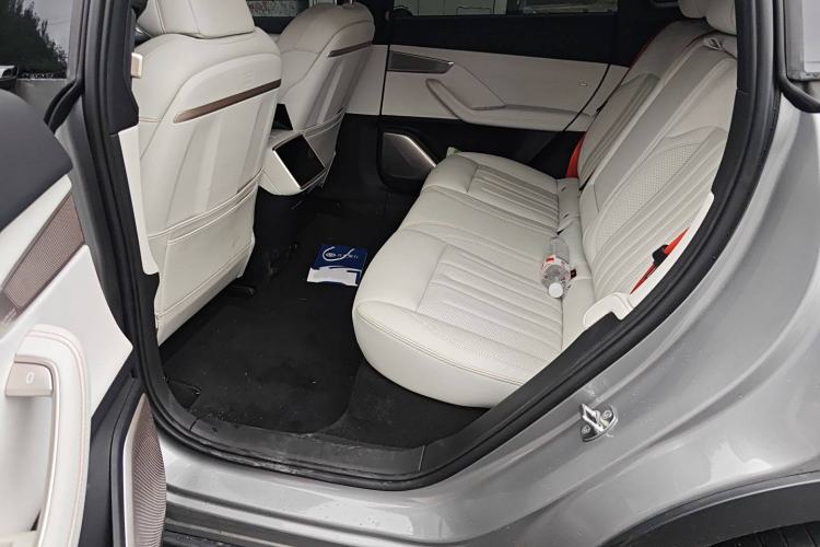 Used ONVO L60 2024 60 kWh Rear-Drive Version Left Rear Seat