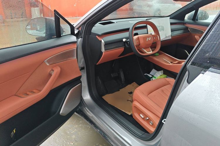 Used ONVO L60 2024 60 kWh Rear-Drive Version Driver Seat