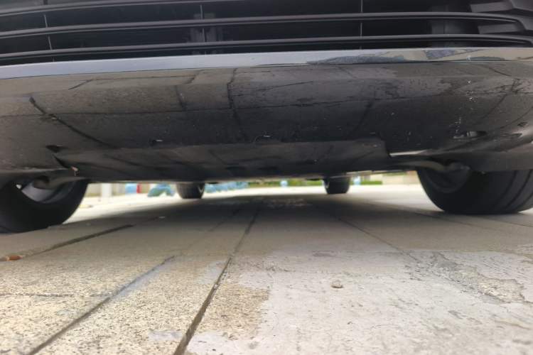 Used ONVO L60 2024 60 kWh All-Wheel Drive Chassis Front