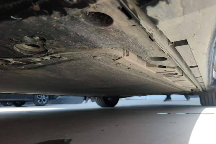 Used ONVO L60 2024 60 kWh Rear-Drive Version Chassis Front Left