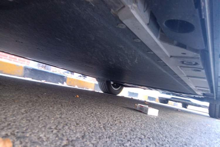 Used ONVO L60 2024 60 kWh All-Wheel Drive Chassis Front Left