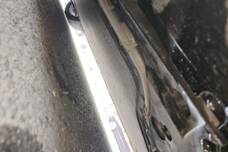 Used ONVO L60 2024 60 kWh Rear-Drive Version Chassis Front Right