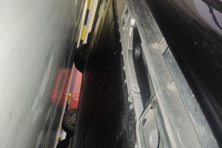 Used ONVO L60 2024 60 kWh Rear-Drive Version Chassis Rear Left