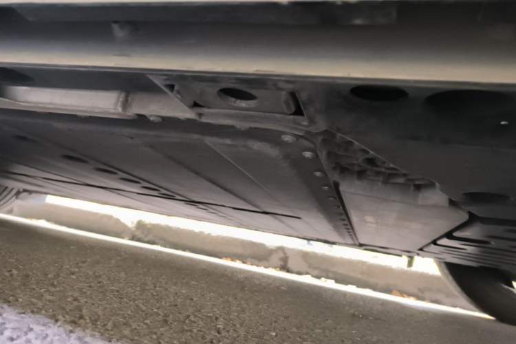 Used ONVO L60 2024 60 kWh Rear-Drive Version Chassis Rear Left