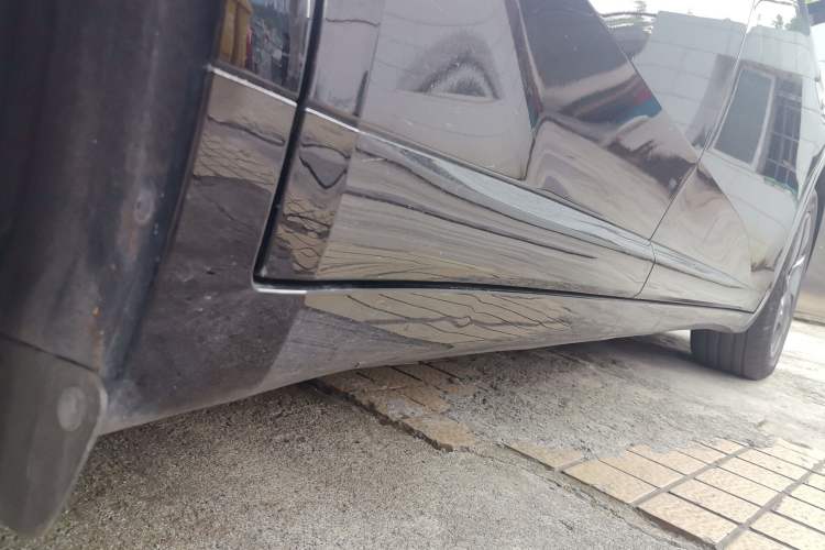 Used ONVO L60 2024 60 kWh Rear-Drive Version Chassis Rear Right