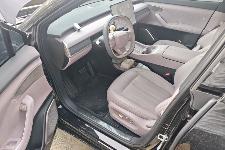 Used ONVO L60 2024 60 kWh Rear-Drive Version Driver Seat