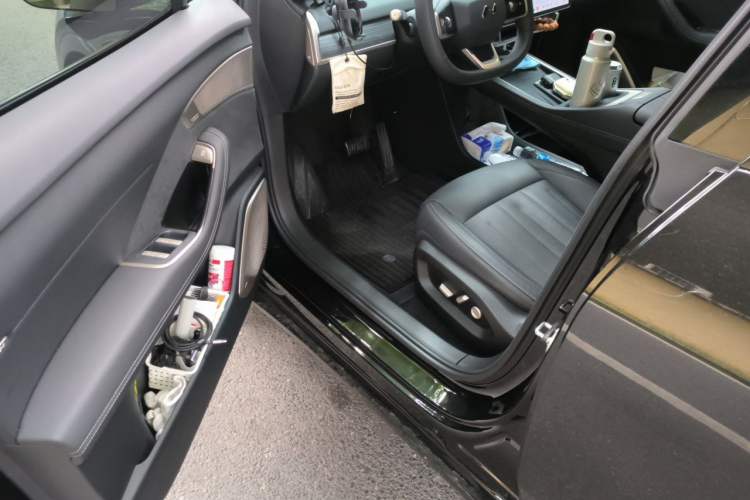 Used ONVO L60 2024 60 kWh Rear-Drive Version Driver Seat