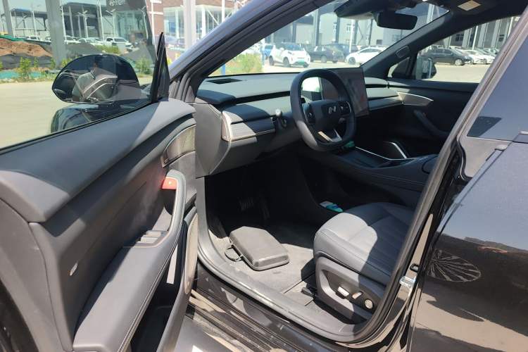 Used ONVO L60 2024 60 kWh Rear-Drive Version Driver Seat