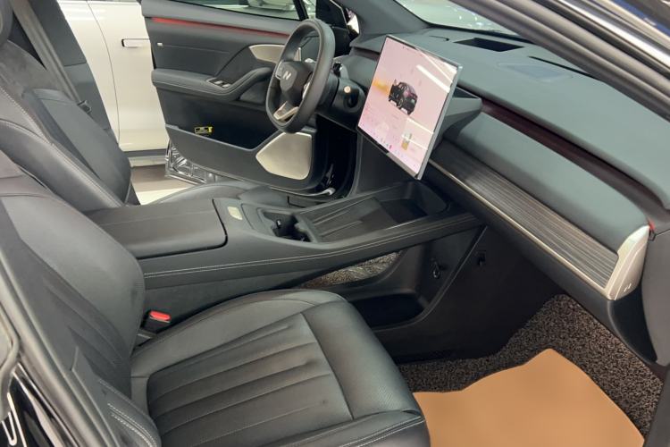 Used ONVO L60 2024 60 kWh Rear-Drive Version Driver Seat