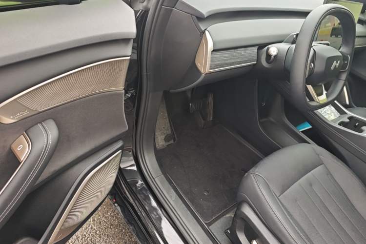 Used ONVO L60 2024 60 kWh Rear-Drive Version Driver Seat