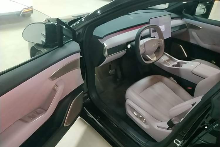 Used ONVO L60 2024 60 kWh Rear-Drive Version Driver Seat