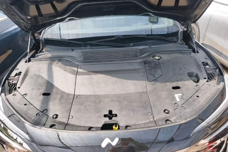 Used ONVO L60 2024 60 kWh Rear-Drive Version Engine Bay