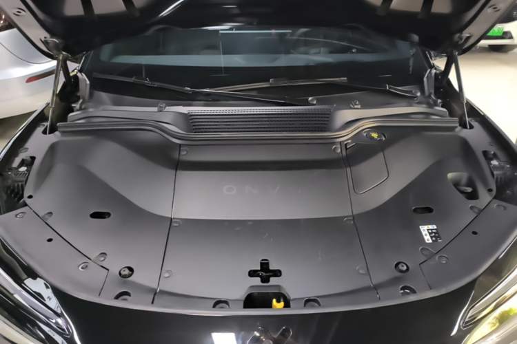 Used ONVO L60 2024 60 kWh Rear-Drive Version Engine Bay