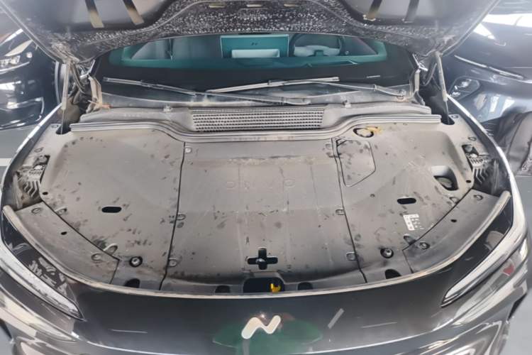 Used ONVO L60 2024 60 kWh Rear-Drive Version Engine Bay
