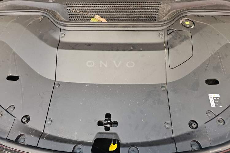 Used ONVO L60 2024 60 kWh All-Wheel Drive Engine Bay
