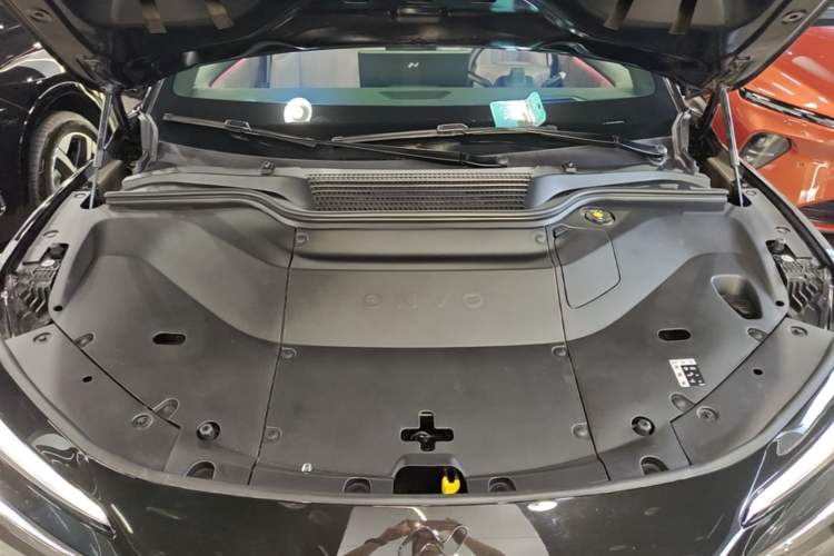 Used ONVO L60 2024 60 kWh Rear-Drive Version Engine Bay