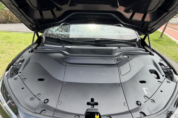 Used ONVO L60 2024 60 kWh Rear-Drive Version Engine Bay