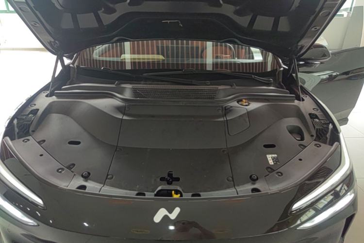 Used ONVO L60 2024 60 kWh All-Wheel Drive Engine Bay