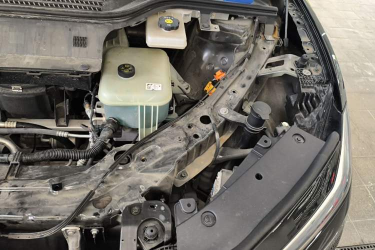 Used ONVO L60 2024 60 kWh Rear-Drive Version Engine Bay Left