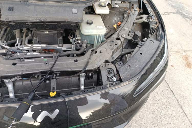 Used ONVO L60 2024 60 kWh Rear-Drive Version Engine Bay Left